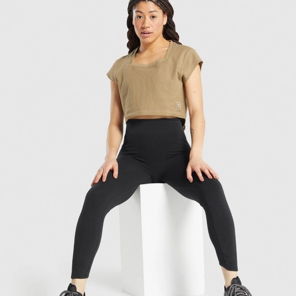 Gymshark Pause Crop Top - Picture 8 of 9